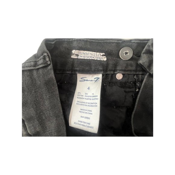 Like new! Seven7 Womens Black Distressed Ripped Knee Skinny Jeans  Size 4 - Picture 4 of 5